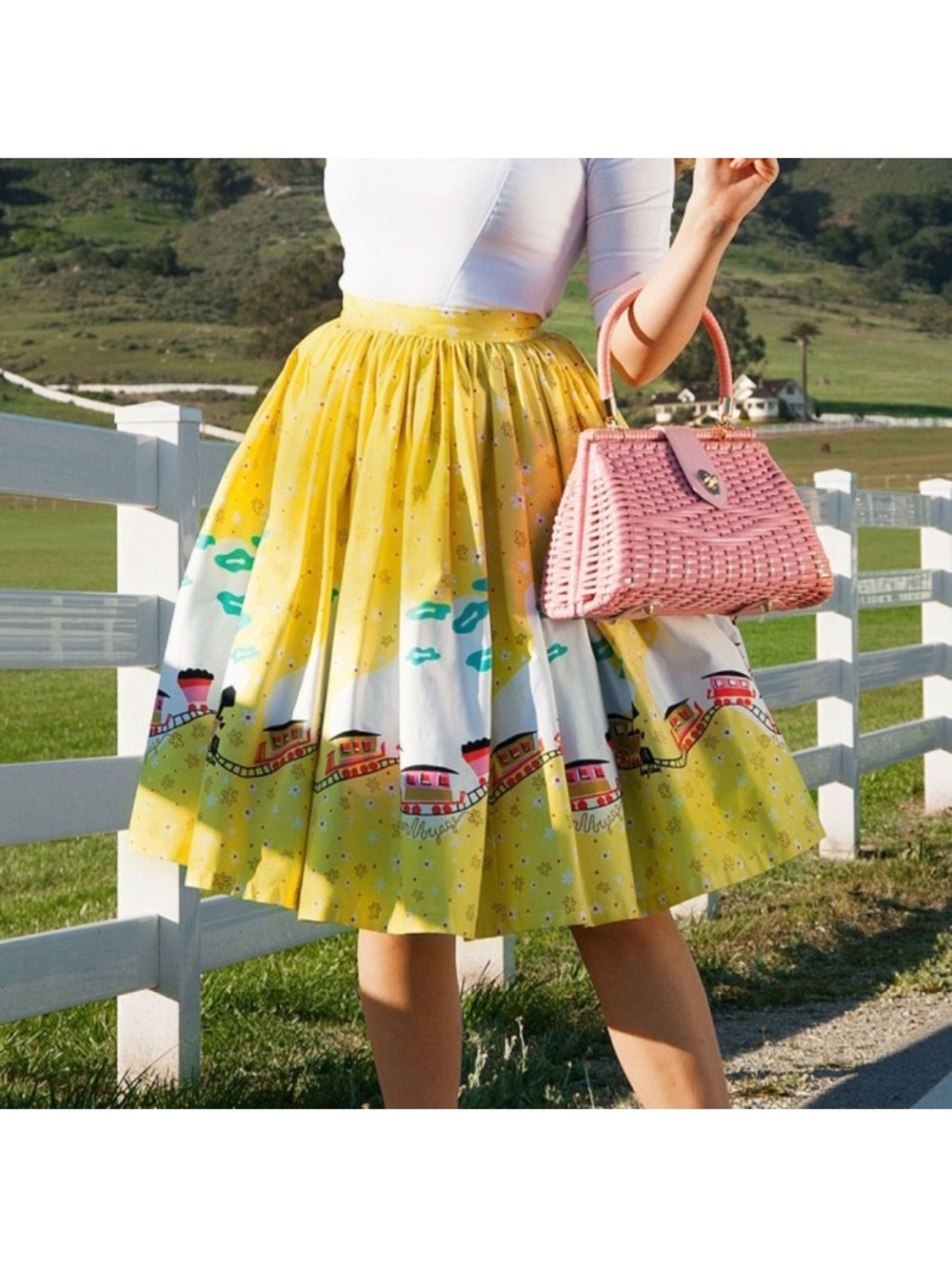 Mary Blain pinup couture train skirt Vintage-Style Circle Skirt - Picture 4 of 11